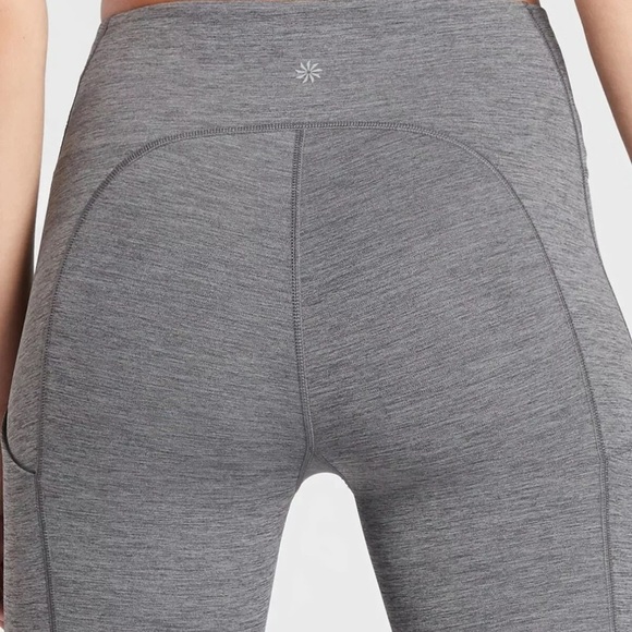 EUC - Athleta Ultimate Stash Pocket Capri - Size XS - Picture 4 of 7